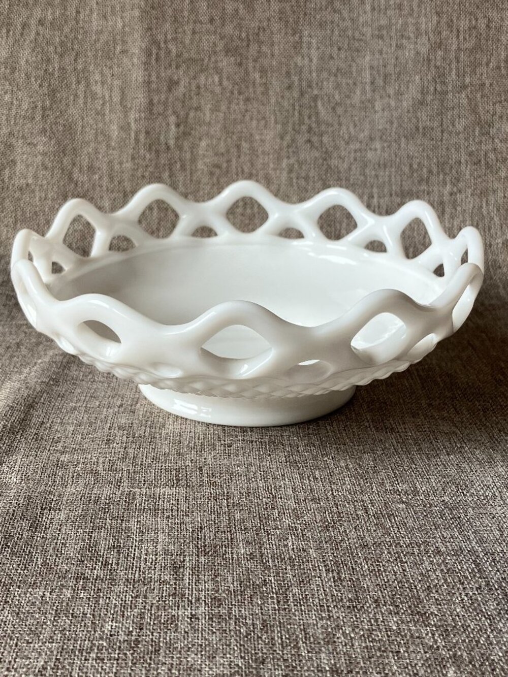 Imperial Glass 7" Round Shallow Milk Glass Bowl w/ Laced Trim **READ**